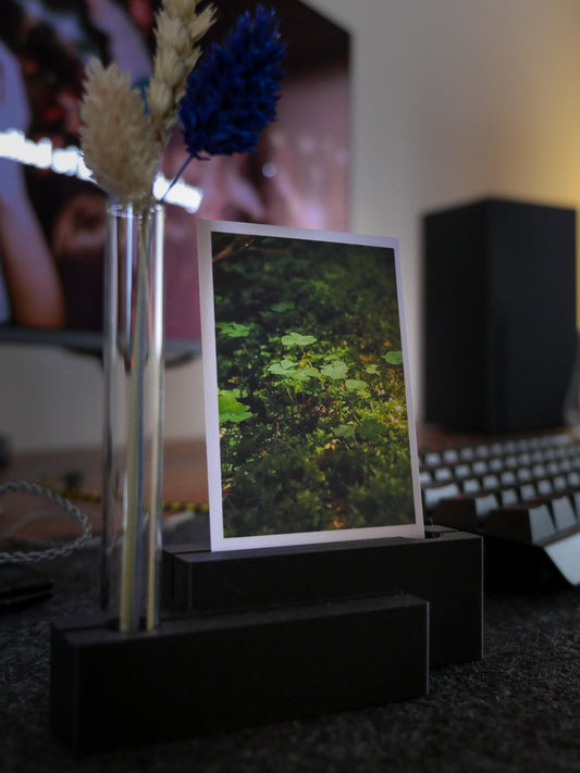 dekorativer Bild und Kartenhalter